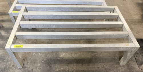 (1) DUNNAGE RACK