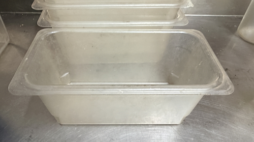 (6) 1/ 3RD SIZE PLASTIC PERFORATED INSERT