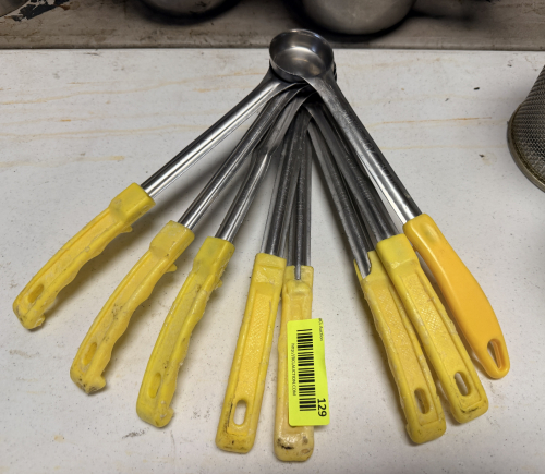 (8) 1 OZ LADLES