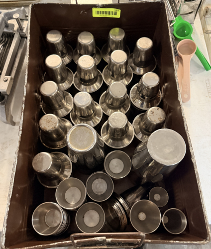 (1) LOT OF ASSORTED SHAKERS AND JIGGERS