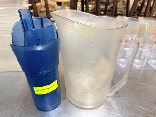 (1) ASSORTED LOT OF PLASTIC PITCHERS AND SCOOPS