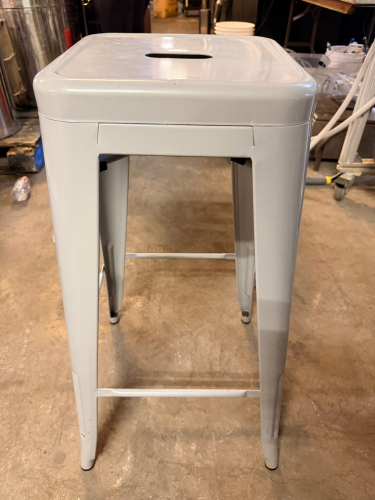(6) METAL STOOLS