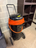 (1) CAMPBELL HAUSFELD AIR COMPRESSOR - 6