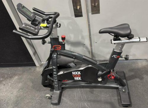 (1) SCHWINN AC PERFORMANCE PLUS INDOOR CYCLE WITH 2 WEIGHTED BARS, CYCLE IS NEW