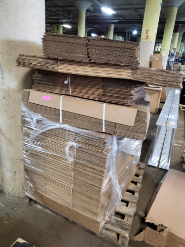(1) PALLET OF APPROX (250) MOVING BOXES