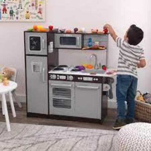 (1) PLAY KITCHEN