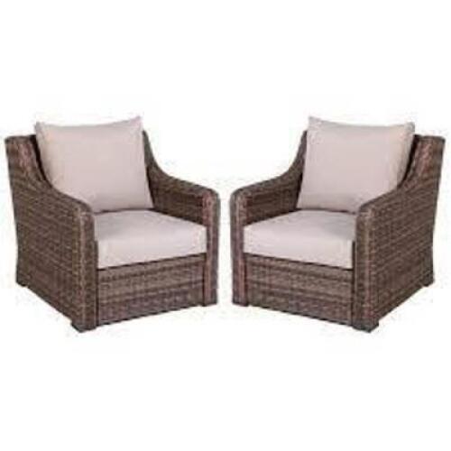 (2) OUTDOOR WICKER LOUNGE CHAIR