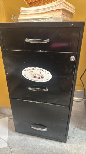 (1) BLACK 3-DRAWER VERTICAL FILE CABINET
