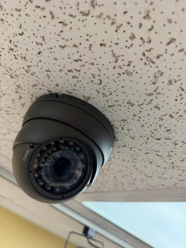 (1) DOME SECURITY CAMERA