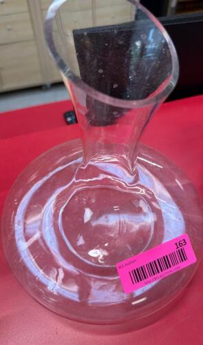 (1) WINE DECANTER