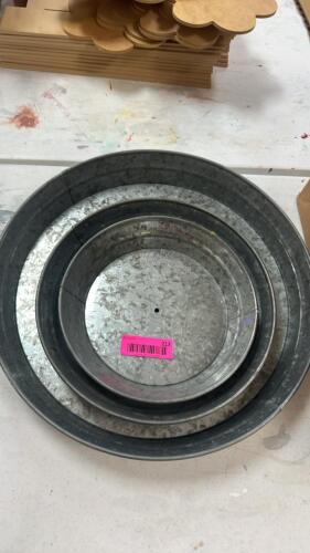 (3) ASSORTED METAL TRAYS