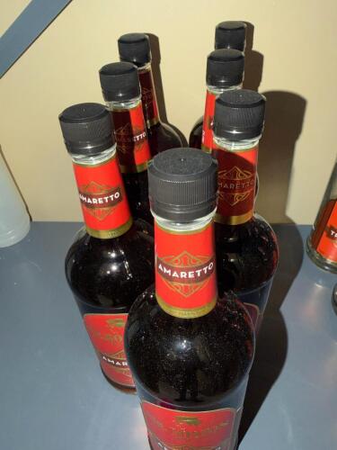 (7) MR. BOSTON AMARETTO LIQUEUR