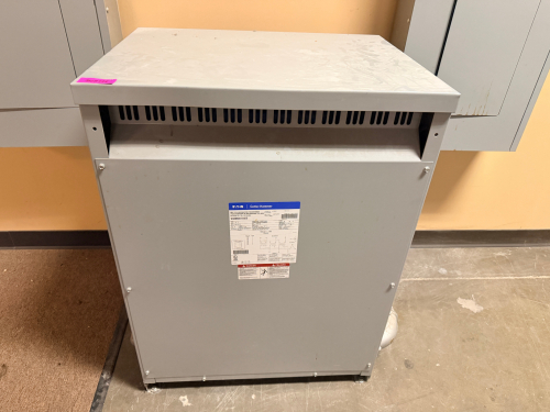 EATON CUTLER-HAMMER 75 KVA DRY-TYPE TRANSFORMER WITH (2) EATON CUTLER-HAMMER POW-R-LINE PRL3A PANELBOARDS. ASSEMBLY INCLUDES TRANSFORMER, LEFT AND RIGHT PANELBOARDS, INTERCONNECTING CONDUIT, AND MOUNTING HARDWARE