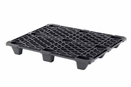 (3) SHIPPING PALLETS