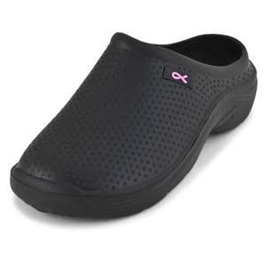 (1) PAIR OF SLIPPERS