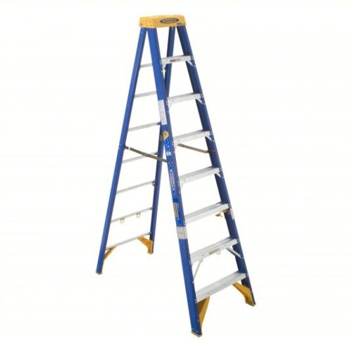 (1) FIBERGLASS STEP LADDER