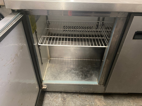 ARCTIC AIR AST48R 2-DOOR SANDWICH / SALAD PREP TABLE REFRIGERATOR
