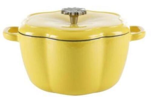 DESCRIPTION: (1) TIMELESS BEAUTY DUTCH OVEN BRAND/MODEL: THE PIONEER WOMAN/PWD196881814713 INFORMATION: YELLOW/FLORAL SHAPE RETAIL$: 34.97 SIZE: 3-QT