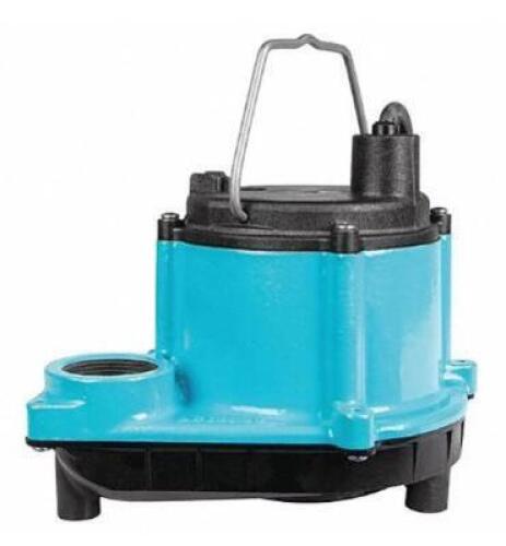 DESCRIPTION: (1) SUBMERSIBLE SUMP PUMP BRAND/MODEL: LITTLE GIANT/6-CIMR INFORMATION: CAST IRON/MAX HEAD: 18' RETAIL$: 192.42 SIZE: 9-1/2"BODY DIA X 7-