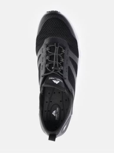 (1) PAIR OF WORKOUT SHOES WITH DRAINAGE