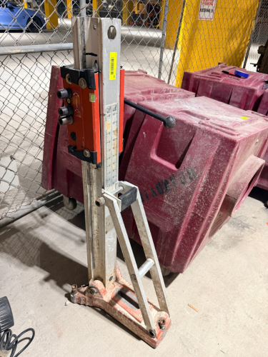 MANUAL CORE DRILL STAND WITH VERTICAL ALUMINUM COLUMN, RACK-AND-PINION CARRIAGE, MULTI-POSITION FEED HANDLE