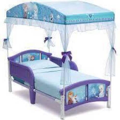 (1) PLASTIC TODDLER CANOPY BED