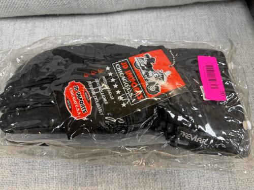 (1) MOTORCYCLE GLOVES - BLACK