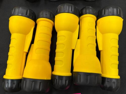 (5) YELLOW FLASHLIGHTS