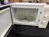 (1)WHITE COUNTERTOP MICROWAVE OVEN - 2