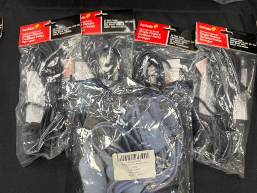 (1) ASSORTED LOT OF OUTDOOR LIGHTING STRINGS