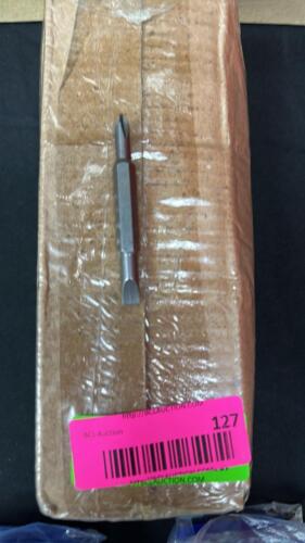 (1) LOT OF DOUBLE ENDED SCREWDRIVER BITS