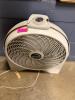 (1) WHITE VORNADO BOX FAN