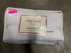(1) ULTRA SOFT BODY PILLOW