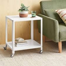 (1) ACCENT TABLE