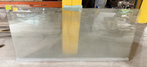 (4) TEMPERED GLASS PANEL FOR HALF SHOWER/TUB WALL WITH CLEAR GLASS CONSTRUCTION AND METAL BASE CHANNEL