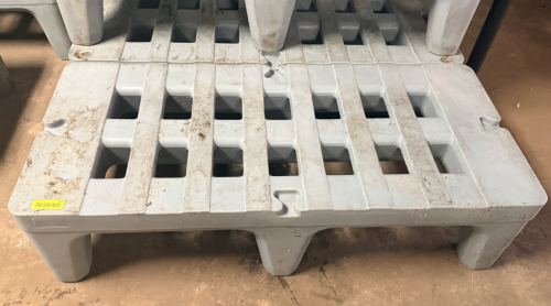 3' HEAVY DUTY PLASTIC DUNNAGE RACK