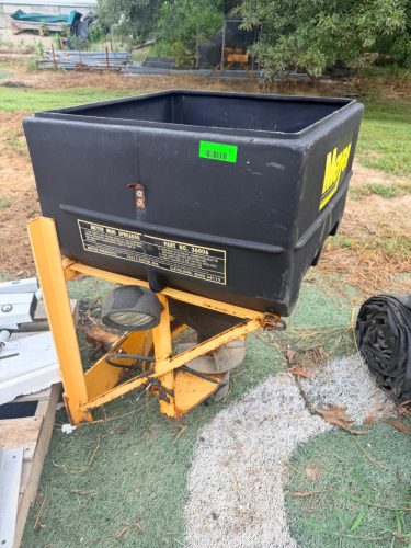 MEYER MINI TAILGATE SALT SPREADER, PART NO. 36006. POLY HOPPER. ELECTRIC DRIVE. OPERATING CONDITION UNKNOWN.