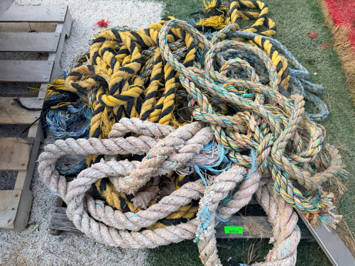 PALLET OF ASSORTED SECTIONS OF ROPE