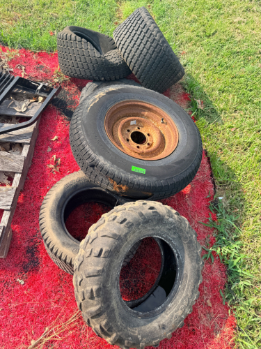 PALLET OF ASSORTED WHEELS AND TIRES.
