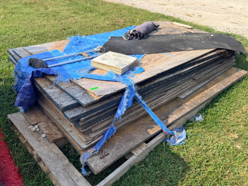 LOT OF USED PLYWOOD, OSB, AND SHEET GOODS. INCLUDES MULTIPLE FULL AND PARTIAL SHEETS IN ASSORTED THICKNESSES WITH VARYING CONDITION. MATERIAL SHOWS WEATHERING, EDGE DAMAGE, AND GENERAL WEAR. SOLD AS ONE LOT.