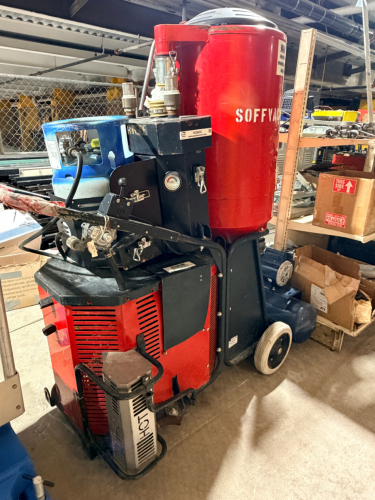 ERMATOR PROPANE-POWERED INDUSTRIAL HEPA DUST EXTRACTOR WITH CYCLONE SEPARATION CHAMBER, JET-PULSE FILTER CLEANING SYSTEM, DUST COLLECTION BAG SYSTEM, MAGNETIC CLUTCH, INTEGRATED CONTROLS, PRESSURE GAUGE, LARGE TRANSPORT WHEELS, AND STEEL FRAME.