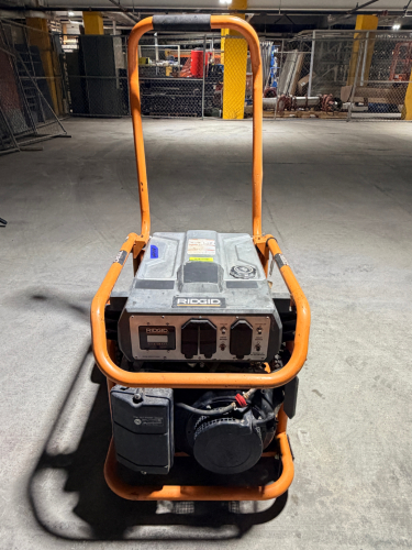 RIDGID PORTABLE GASOLINE GENERATOR