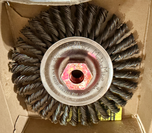 (5) WEILER MIGHTY-MITE STRINGER BEAD TWIST KNOT WIRE WHEELS WITH TWISTED WIRE CONSTRUCTION AND THREADED ARBOR.