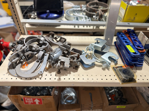 (1) LOT OF ASSORTED HARDWARE AND TOOLING.