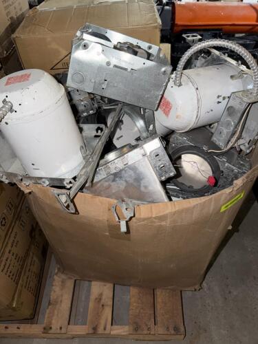 (1) ASSORTED LOT OF RECESSED LIGHTING HOUSINGS & ELECTRICAL COMPONENTS