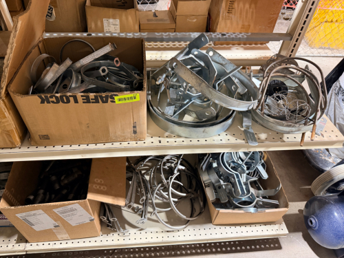 (1) LOT OF ASSORTED HARDWARE AND TOOLING.
