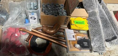 (1) ASSORTED PLUMBING & ELECTRICAL SUPPLIES LOT &ndash; COPPER PIPE, FITTINGS, CONNECTORS & BREAKER