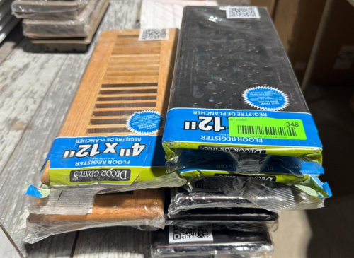 (1) ASSORTED LOT OF DECOR GRATES FLOOR REGISTERS &ndash; VARIOUS FINISHES