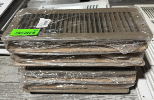 (1) ASSORTED LOT OF METAL FLOOR REGISTERS & HVAC VENT COVERS