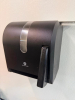 WALL MOUNTED STAINLESS HAND SINK. - 2